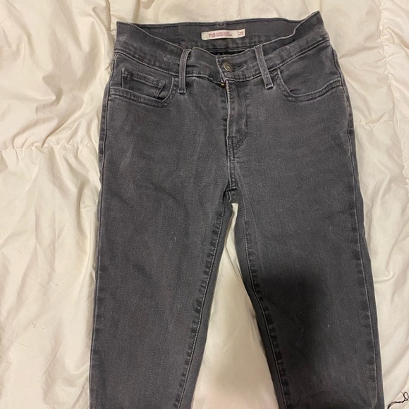 Levi’s Skinny Jeans - Picture 2 of 8